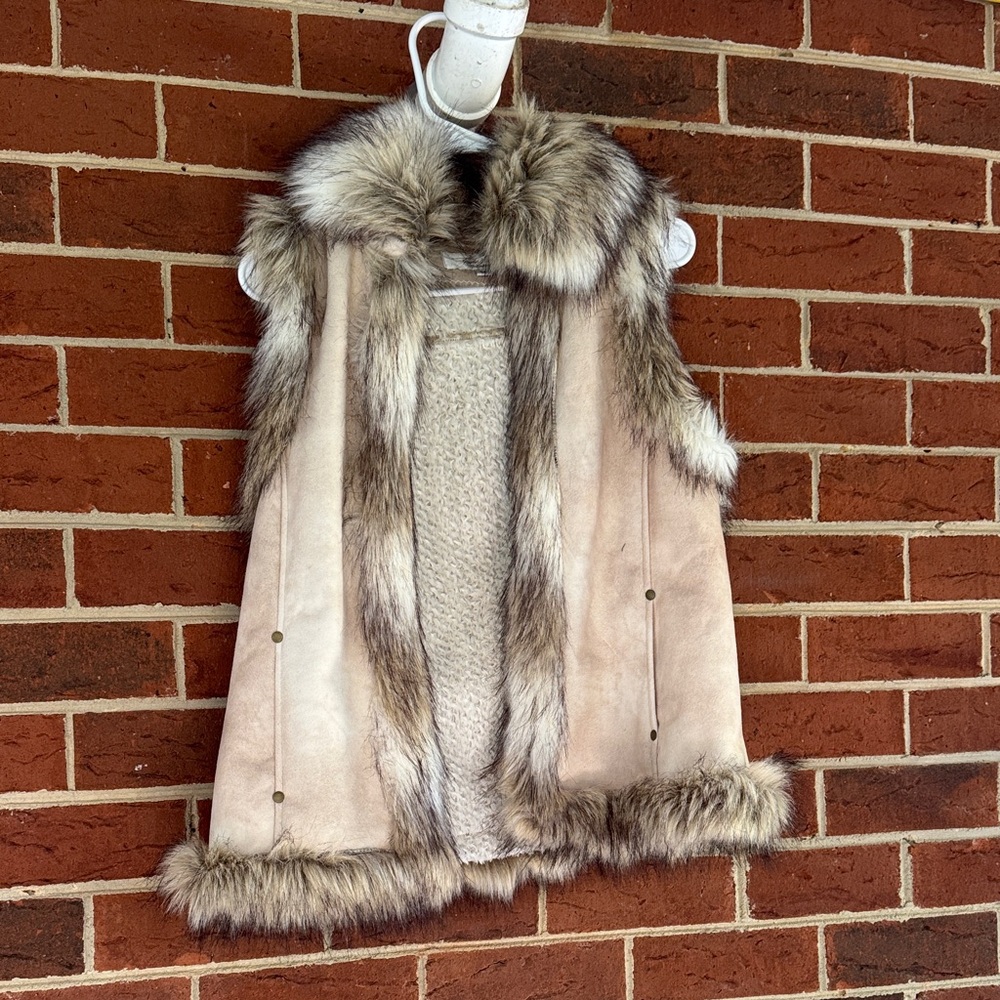 Women's Faux Fur Trim Vest